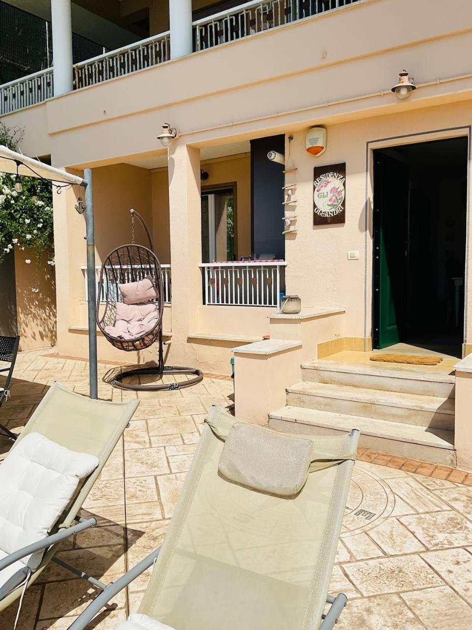 Ferienwohnung Residenza Gli Oleandri Formia Exterior foto